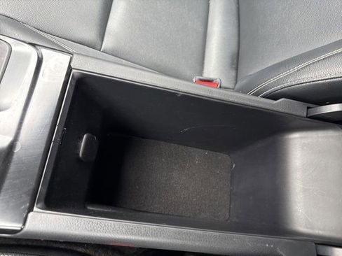 Used 2025 Toyota Camry SE FWD image 19
