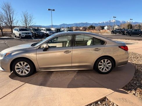 Used 2017 Subaru Legacy 2.5i Premium image 4