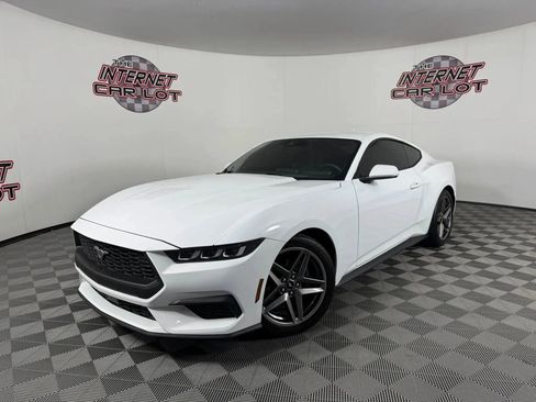 Used 2024 Ford Mustang Coupe RWD image 1