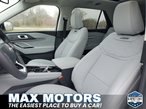 New 2026 Ford Explorer Platinum w/ LUX Leather Package image 21