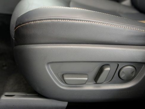 Used 2025 MAZDA CX-90 Plug-In Hybrid w/ Premium Plus image 16