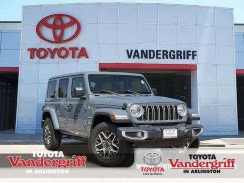 Used 2024 Jeep Wrangler Unlimited Sahara AWD/4WD image 1