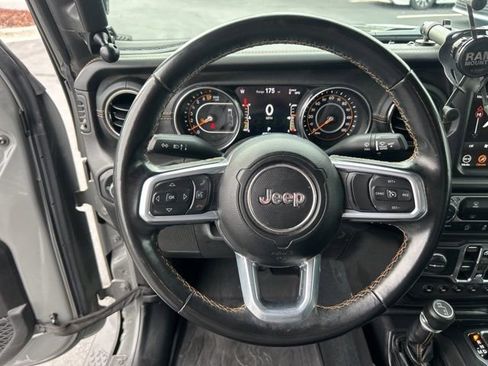 Used 2022 Jeep Gladiator Overland image 16