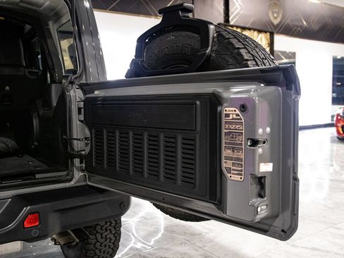 Used 2023 Jeep Wrangler Unlimited Rubicon 392 w/ Trailer Tow Package AWD/4WD image 26