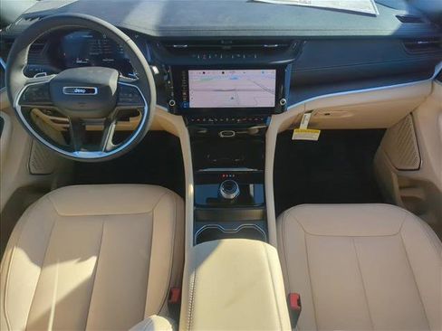 New 2026 Jeep Grand Cherokee Limited w/ Limited Altitude Package RWD image 15