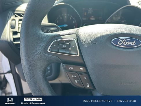Used 2018 Ford Escape SE w/ Ford Safe & Smart Package AWD/4WD image 21