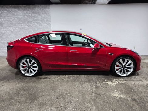 Used 2018 Tesla Model 3 Performance AWD/4WD image 3