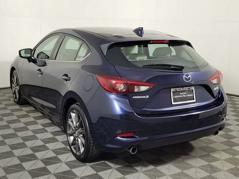 Used 2018 MAZDA MAZDA3 Grand Touring w/ Premium Equipment Package FWD image 6