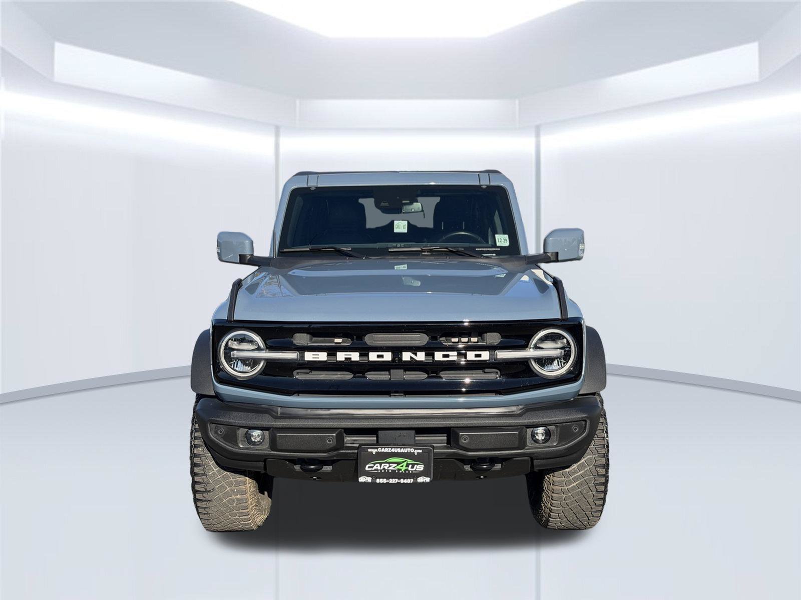 Used 2024 Ford Bronco Outer Banks w/ Sasquatch Package AWD/4WD image 2