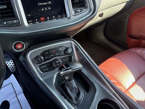 Used 2019 Dodge Challenger SRT Hellcat Redeye image 19