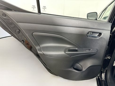 Used 2023 Nissan Versa SV image 24