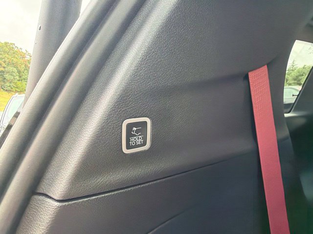 New 2027 Chrysler Pacifica Select FWD image 14