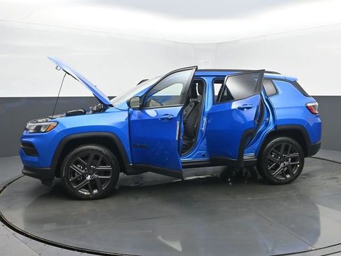 New 2026 Jeep Compass Latitude w/ Sun and Sound Group AWD/4WD image 53