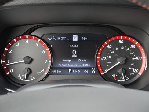 Certified 2024 Nissan Frontier PRO-4X w/ Pro Convenience Package image 7