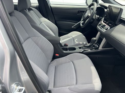 Used 2025 Toyota Corolla Cross AWD Hybrid image 22