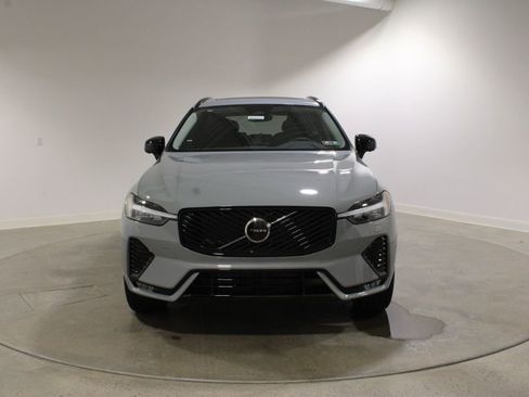 New 2026 Volvo XC60 B5 Plus w/ Climate Package AWD/4WD image 8