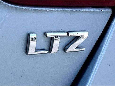 Used 2014 Chevrolet Impala LTZ FWD image 22