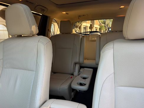 Used 2019 Toyota Highlander Limited Platinum image 15
