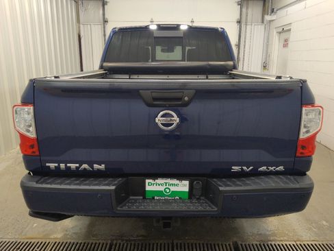 Used 2019 Nissan Titan SV w/ SV Convenience Package AWD/4WD image 29