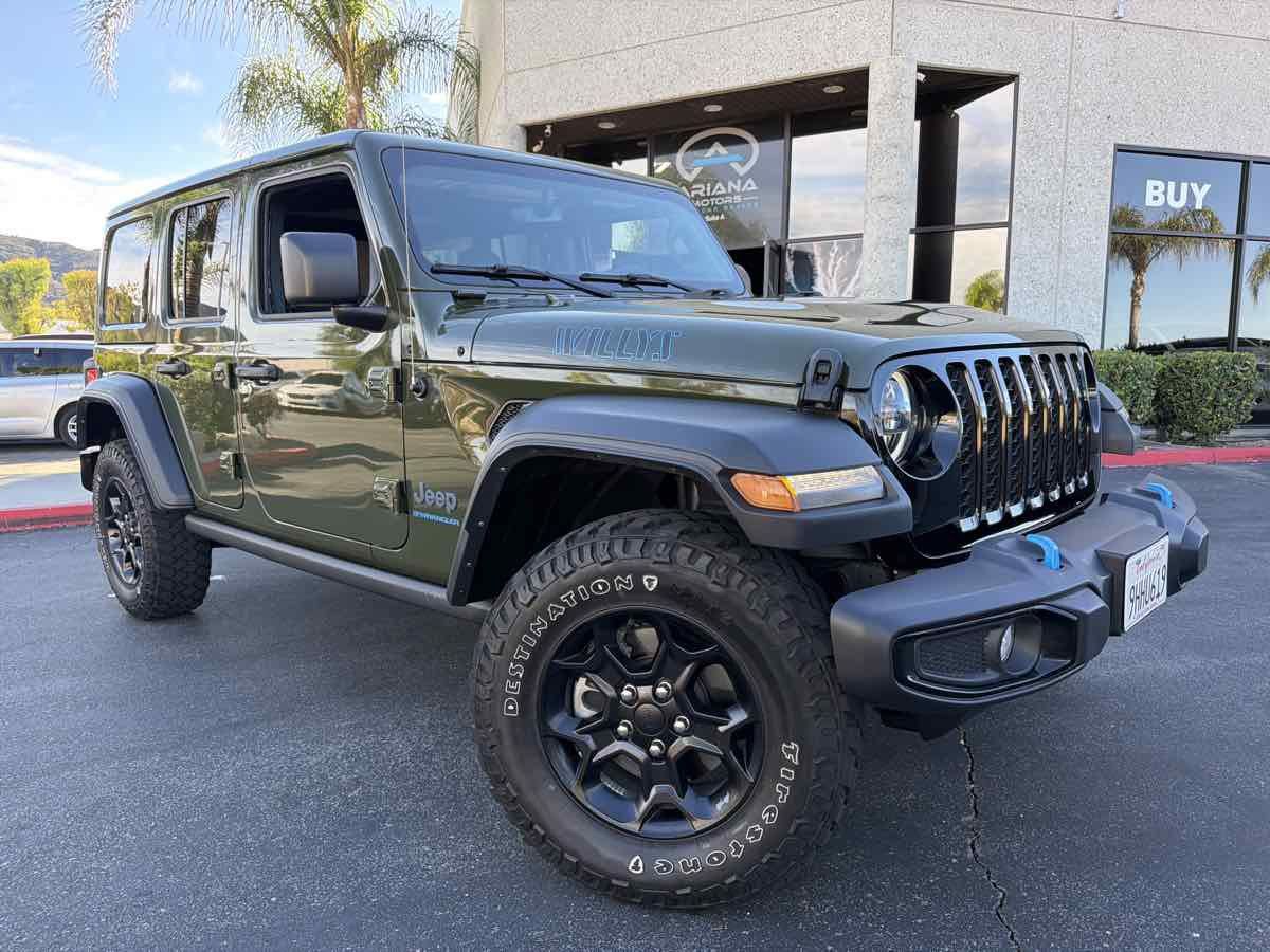 Used 2023 Jeep Wrangler Unlimited w/ 8.4" Radio Group AWD/4WD image 8