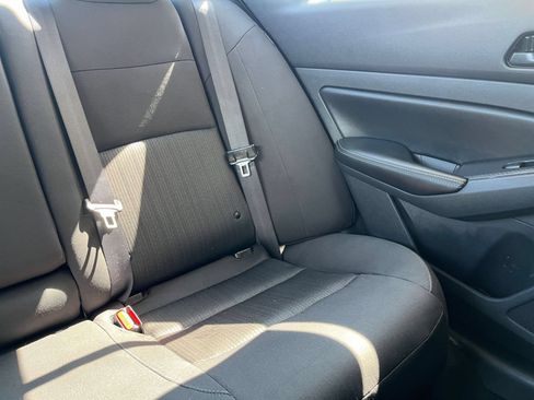 Used 2025 Nissan Altima 2.5 SV FWD image 42