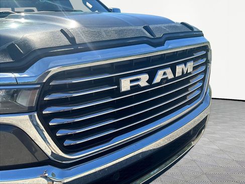 Used 2025 RAM 1500 Laramie AWD/4WD image 34
