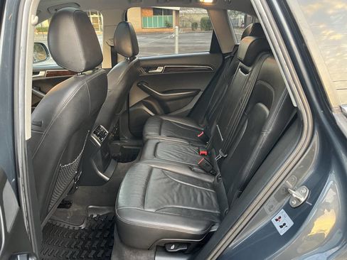 Used 2011 Audi Q5 2.0T Premium image 11