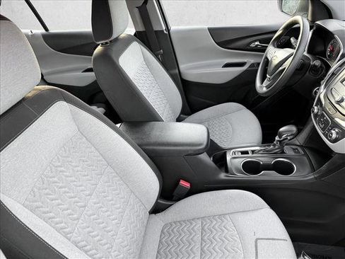 Used 2024 Chevrolet Equinox LS image 19