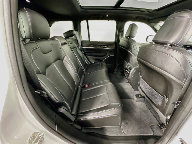 Used 2024 Jeep Grand Cherokee Limited 4xe AWD/4WD image 30
