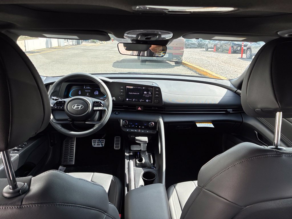 New 2026 Hyundai Elantra SEL Sport FWD image 13