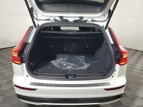 Used 2024 Volvo V60 T8 Polestar w/ Protection Package Premier image 11