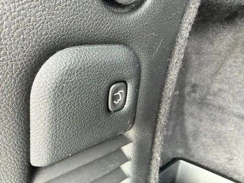 Used 2022 Dodge Durango SRT w/ Technology Group AWD/4WD image 36