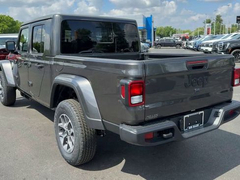 New 2026 Jeep Gladiator Sport AWD/4WD image 5