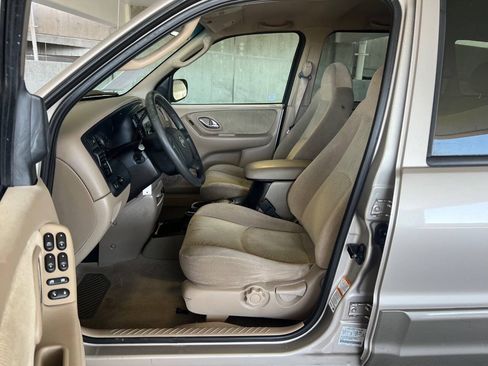 Used 2001 MAZDA Tribute LX AWD/4WD image 13