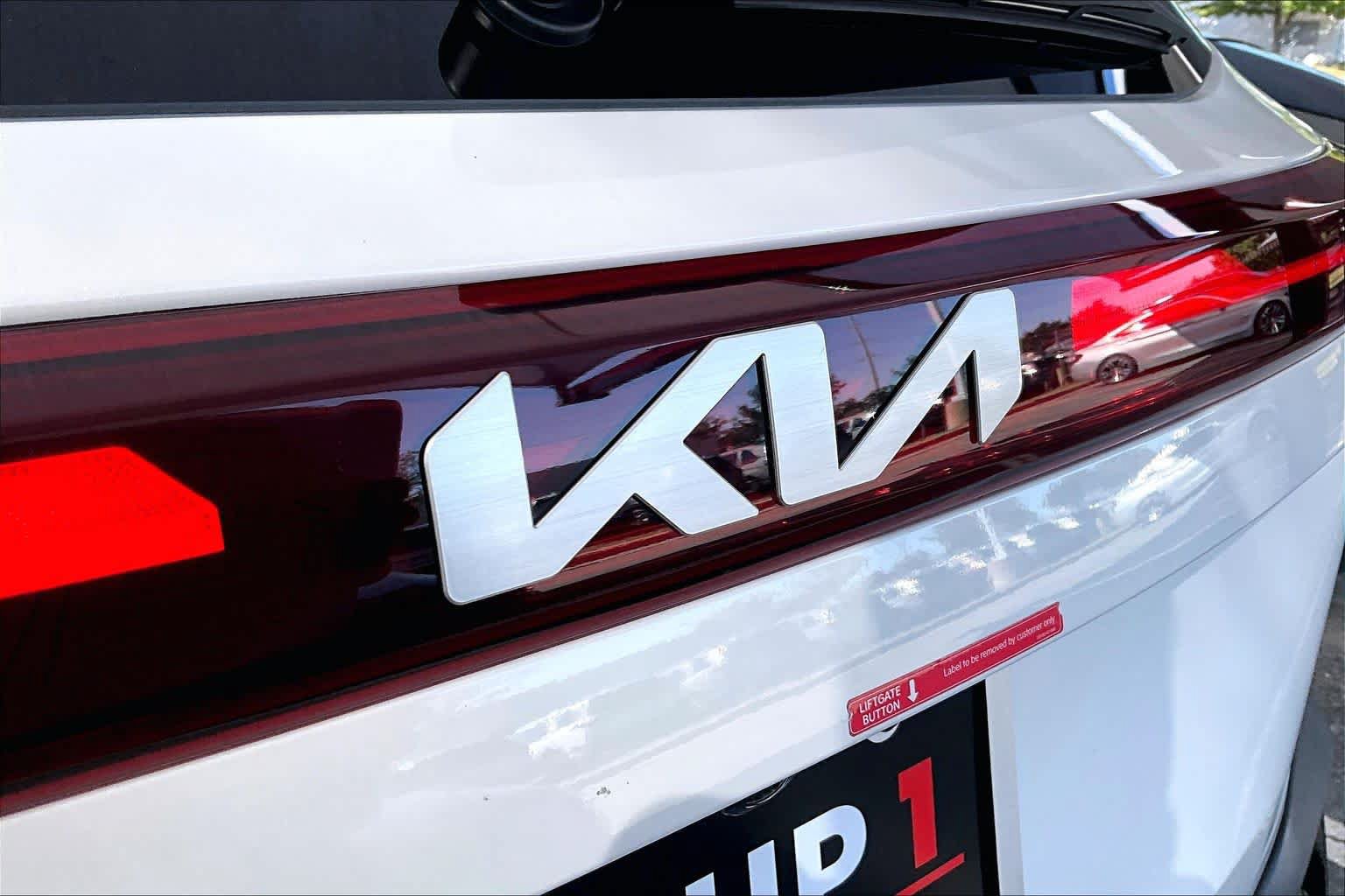 Used 2026 Kia Seltos EX FWD image 10