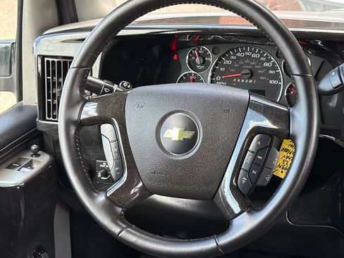 Used 2023 Chevrolet Express 2500 RWD image 23