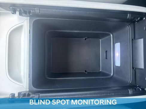 Used 2025 Hyundai Santa Fe SEL FWD image 25