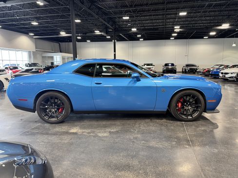 Used 2023 Dodge Challenger SRT Hellcat w/ Driver Convenience Group image 18