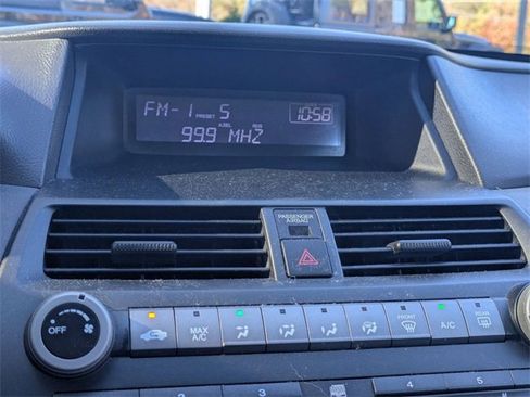 Used 2010 Honda Accord LX-P image 17