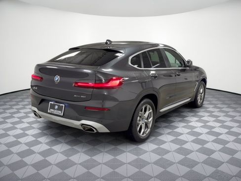 Certified 2025 BMW X4 xDrive30i AWD/4WD image 9