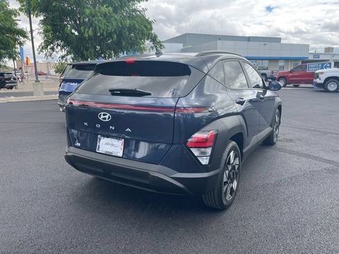 Used 2025 Hyundai Kona SEL FWD image 4