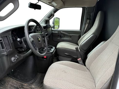 Used 2024 Chevrolet Express 3500 w/ Power Convenience Package RWD image 10