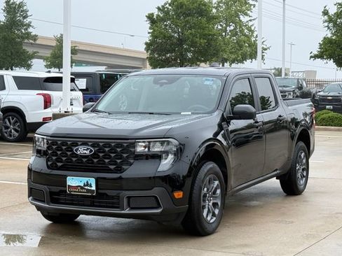 Used 2025 Ford Maverick XLT w/ Equipment Group 302A AWD/4WD image 7
