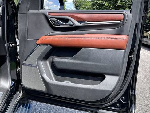 Used 2023 GMC Yukon Denali Ultimate w/ LPO, Floor Liner Package AWD/4WD image 29