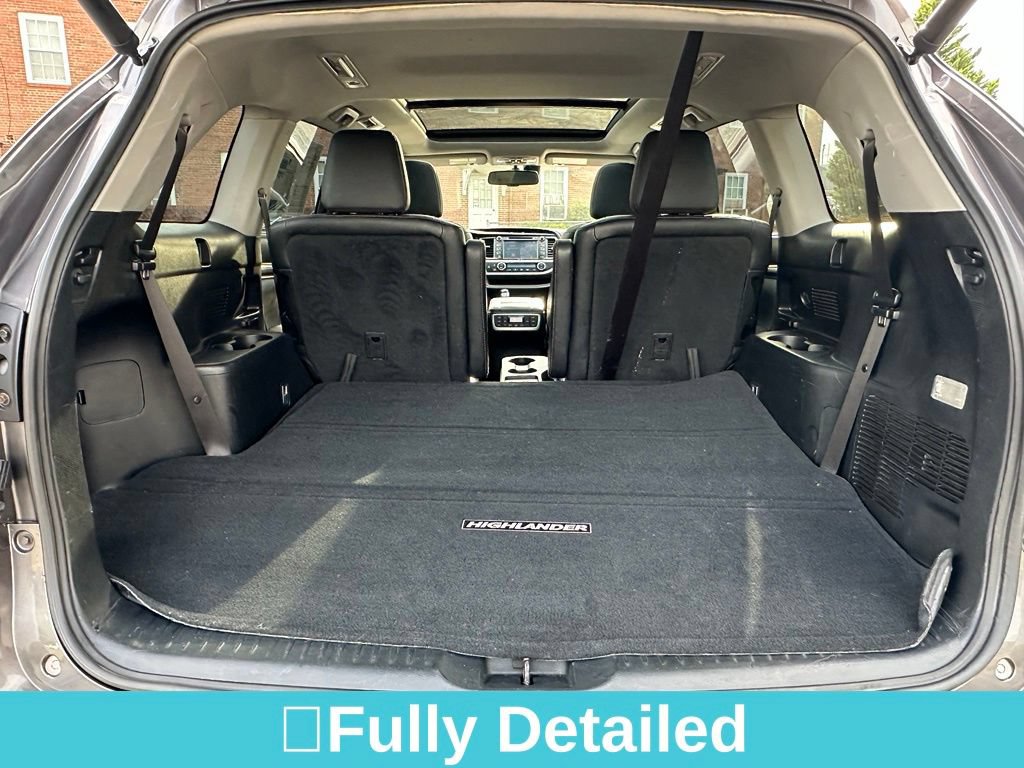 Used 2014 Toyota Highlander Limited Platinum AWD/4WD image 35