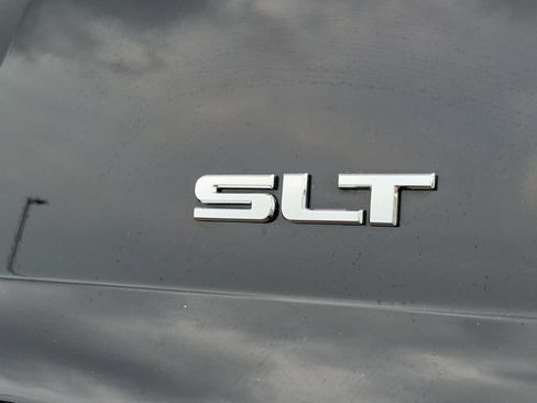 Used 2019 GMC Yukon XL SLT w/ Graphite Performance Edition AWD/4WD image 6
