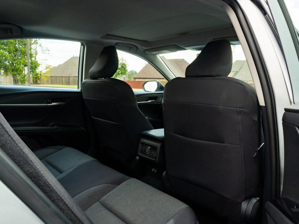 Used 2025 Toyota Camry LE w/ Convenience Package AWD/4WD image 14