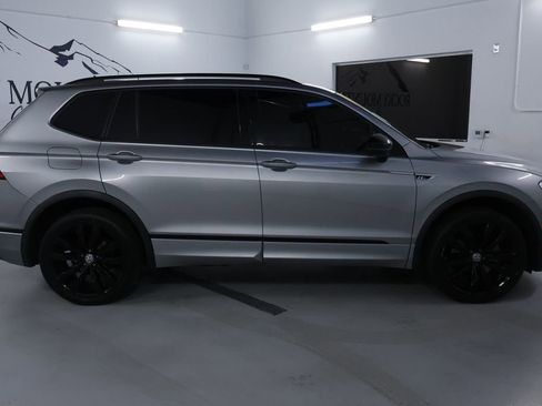 Used 2021 Volkswagen Tiguan SE R-Line w/ 3rd Row Seat Package image 8