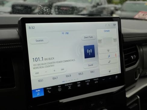 Used 2024 Ford Expedition XLT AWD/4WD image 32