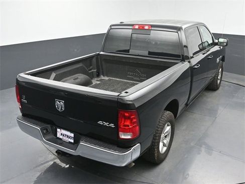 Used 2020 RAM 1500 Classic SLT image 36